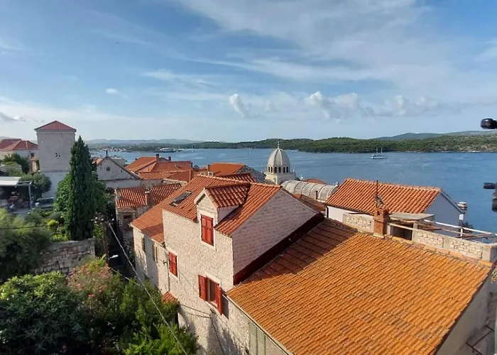 Torriano House * Szybenik