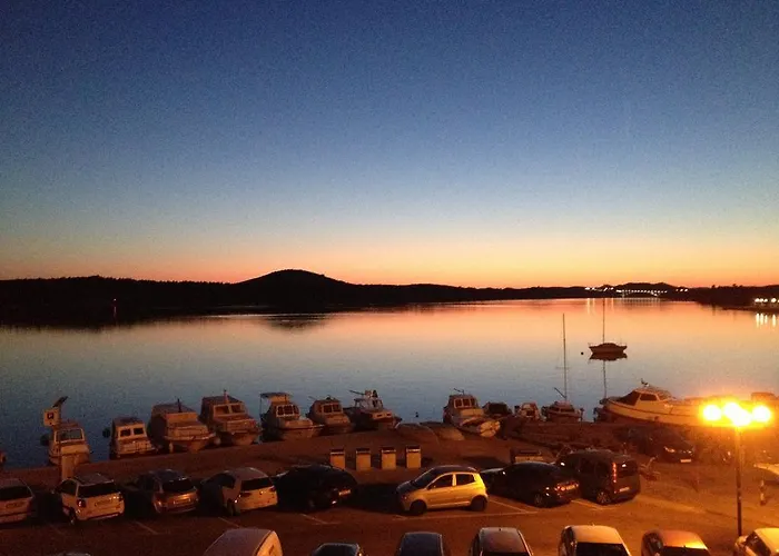 Torriano House * Szybenik