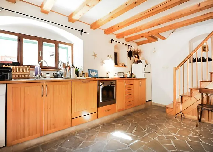 Torriano House Szybenik